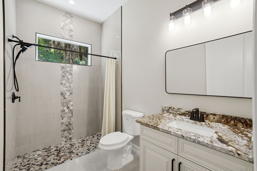 More Photos Of 4120 3rd Ave NW, Naples Apartments For Sale