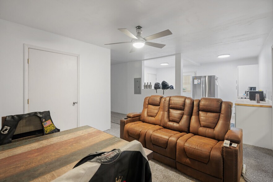 More Photos Of 1923 Courtwright Rd, Mohave Valley Warehouse For Sale