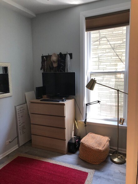 More Photos Of 1460 W Huron St, Chicago Apartments For Sale