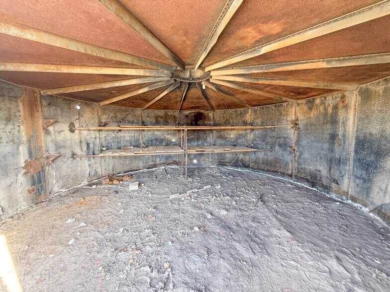More Photos Of 11730 Highway 152, Pampa Warehouse For Sale