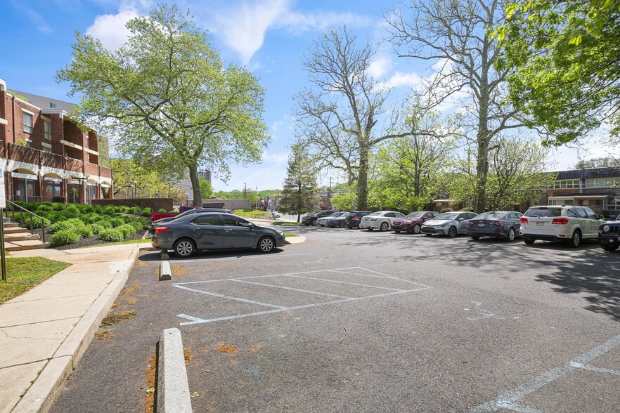 More Photos Of 3901 Conshohocken Ave, Philadelphia Apartments For Lease