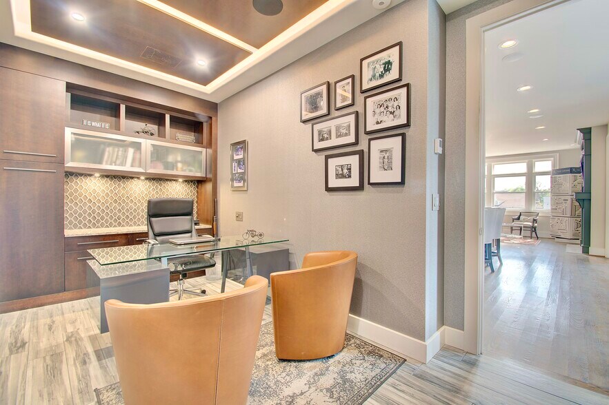 More Photos Of 33 N Fort Thomas Ave, Fort Thomas Office For Sale