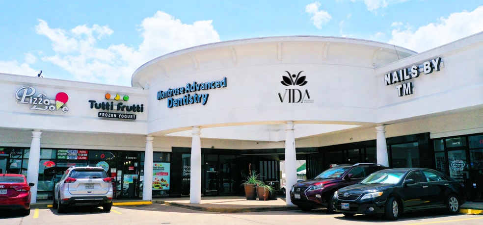 More Photos Of 3407 Montrose Blvd, Houston Storefront For Sale