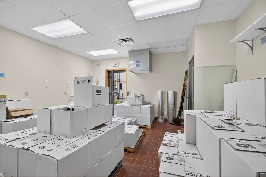 More Photos Of 1201 Water St, Stevens Point Storefront Retail Office For Sale