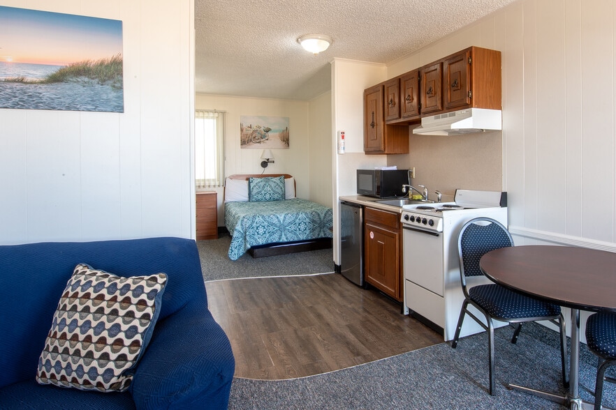 More Photos Of 1020 Boulevard, Seaside Heights Hotel For Sale