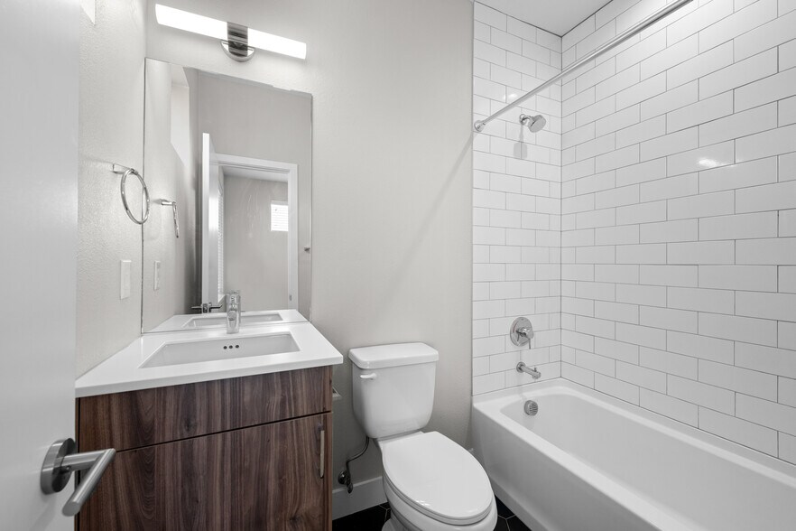 More Photos Of 5151 W 10th Ave, Denver Apartments For Sale