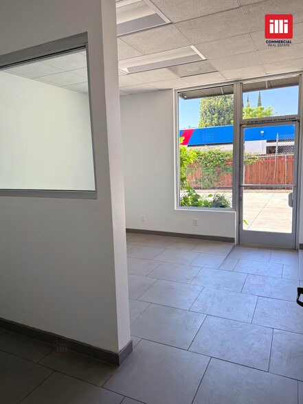 More Photos Of 4363 Woodman Ave, Sherman Oaks Loft Creative Space For Sale