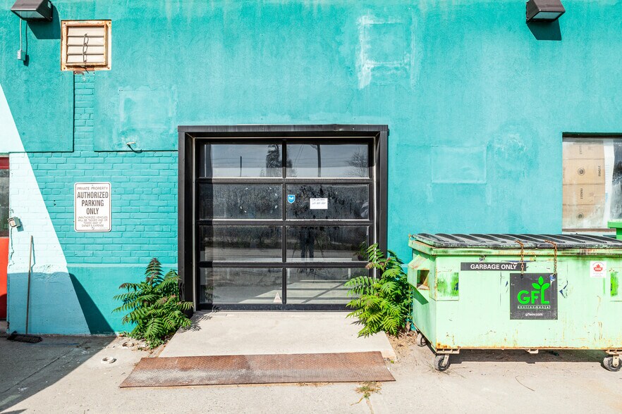 More Photos Of 4 Carlaw Ave, Toronto Warehouse For Lease