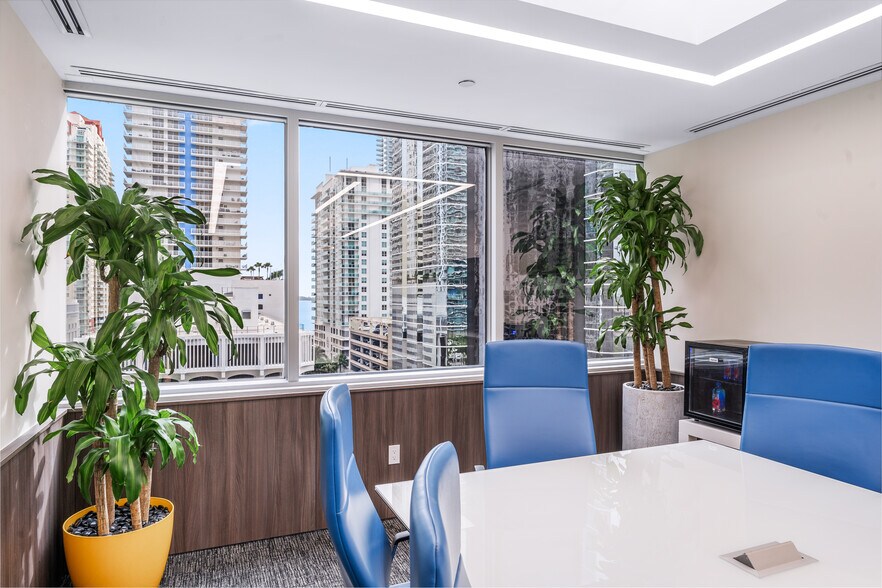 More Photos Of 1200 Brickell Ave, Miami Office For Lease