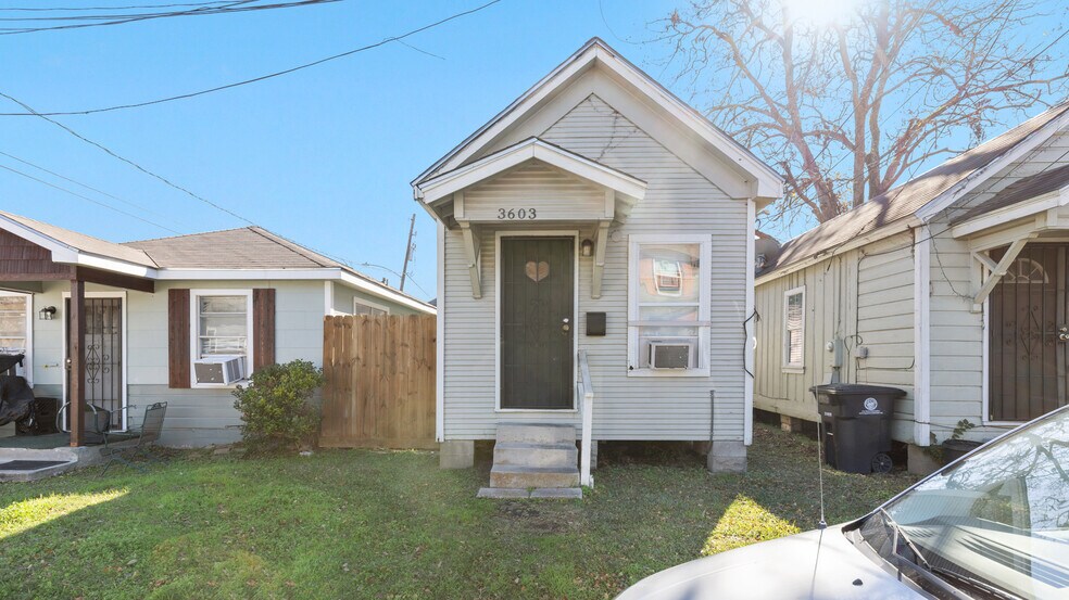 More Photos Of , Houston Multifamily For Sale