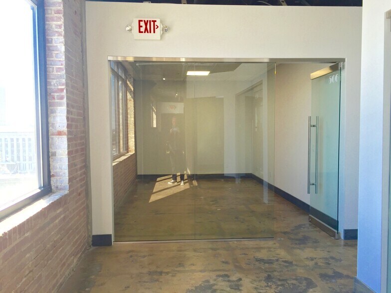 More Photos Of 1409 Washington Ave, Saint Louis Office For Sale