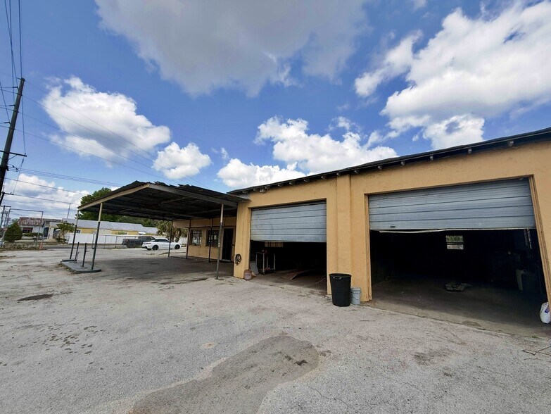 More Photos Of 3425 N 15th St, Tampa Auto Repair For Sale