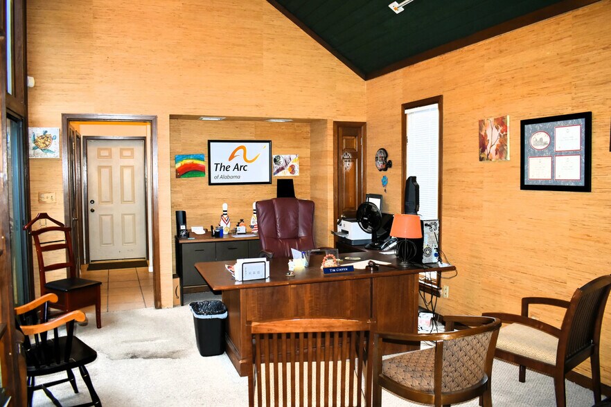 More Photos Of 557-559 S Lawrence St, Montgomery Office For Sale