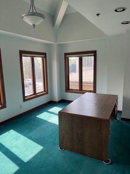 More Photos Of 6804-6838 Loop Rd, Centerville Medical For Sale