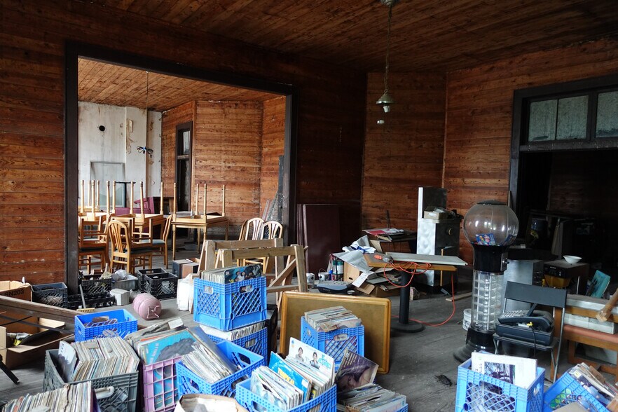 More Photos Of 119-121 E 3rd St, Taylor Freestanding For Sale