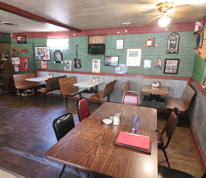 More Photos Of 624 S Main St, Caldwell Restaurant For Sale