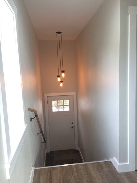 More Photos Of 1505 NW 10th Ave, Camas Multifamily For Sale