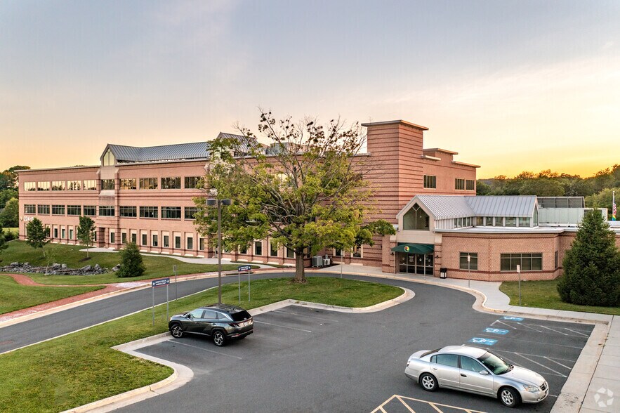 More Photos Of 224D Cornwall St NW, Leesburg Medical For Lease