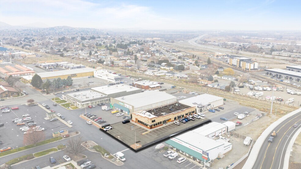 More Photos Of 8318 Gage Blvd, Kennewick Storefront Retail Office For Sale
