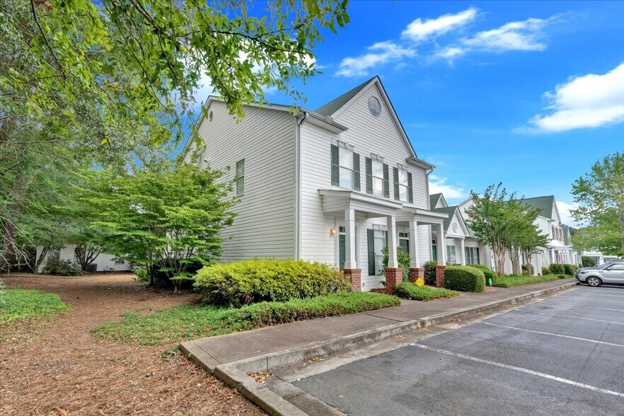 More Photos Of 707 Whitlock Ave SW, Marietta Medical For Sale