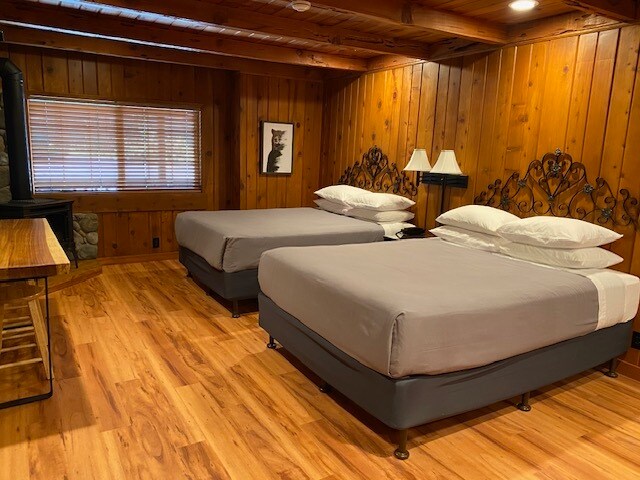 More Photos Of 890 Highway 4, Arnold Hotel For Sale