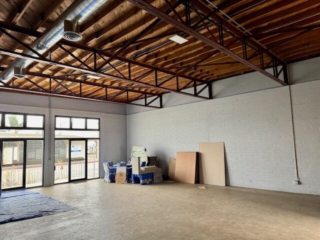 More Photos Of 2633 Loma Vista Rd, Ventura Medical For Sale