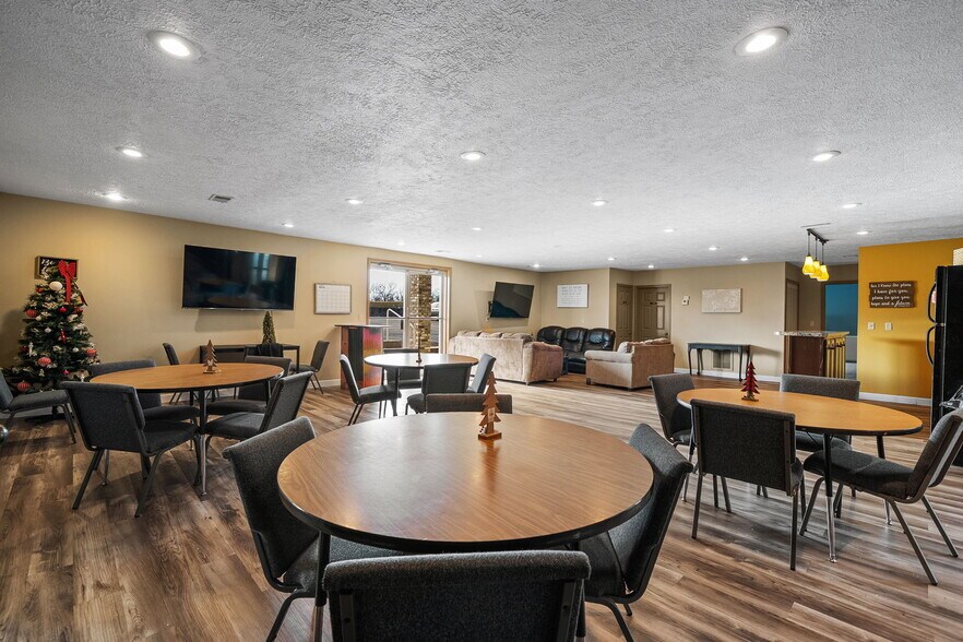 More Photos Of 25715 Highway 17, Waynesville Specialty For Sale