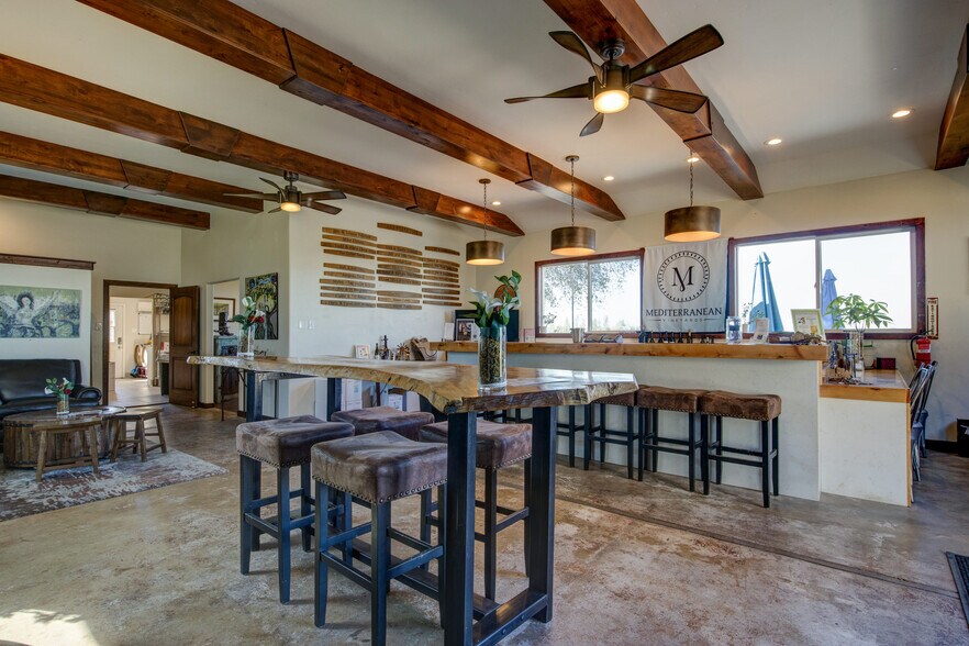 More Photos Of 7449 Fairplay Rd, Somerset Specialty For Sale