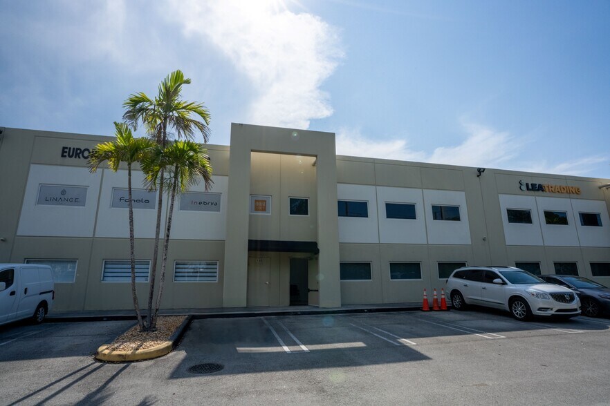 More Photos Of 10800 NW 21st St, Miami Warehouse For Sale