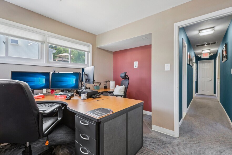 More Photos Of 11 Ramapo Rd, Garnerville Office Residential For Sale