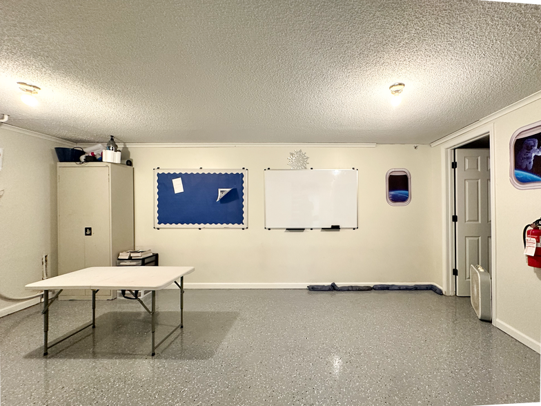 More Photos Of 316 N Main St, Churubusco Religious Facility For Sale