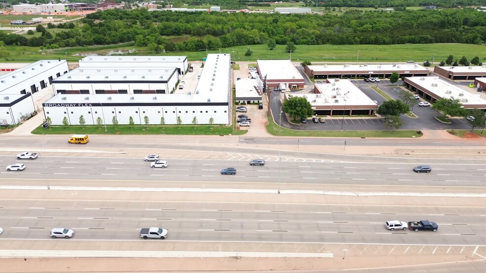 More Photos Of 7624 N Broadway Ext, Oklahoma City Office For Sale