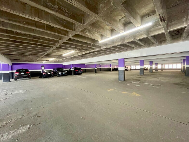 More Photos Of 310-314 Guilford Ave, Baltimore Parking Garage For Sale