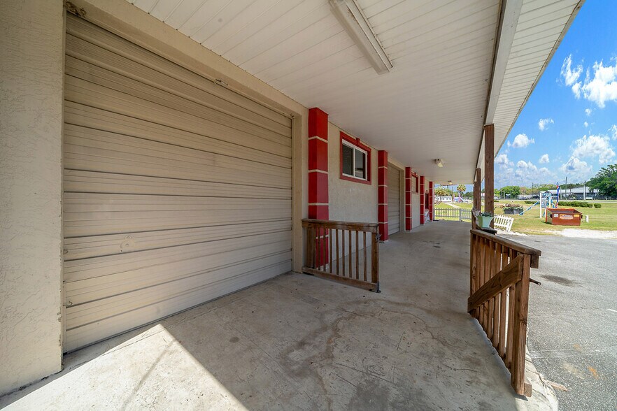 More Photos Of 4450 S Pine Ave, Ocala Warehouse For Sale