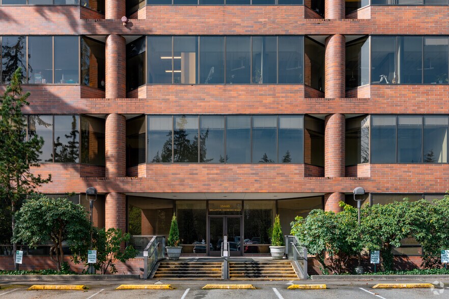 More Photos Of 15446 NE Bel Red Rd, Redmond Medical For Lease