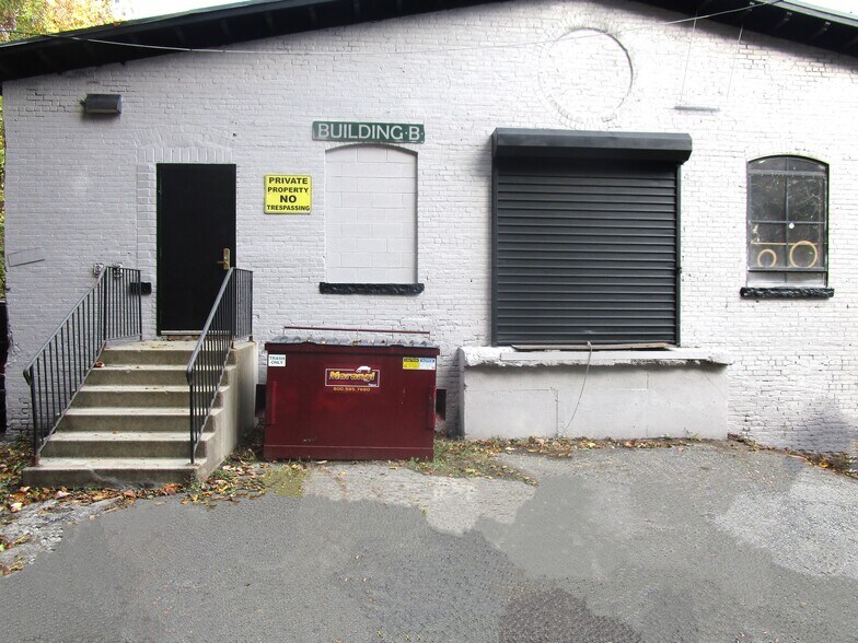 More Photos Of 392 N Montgomery St, Newburgh Manufacturing For Lease