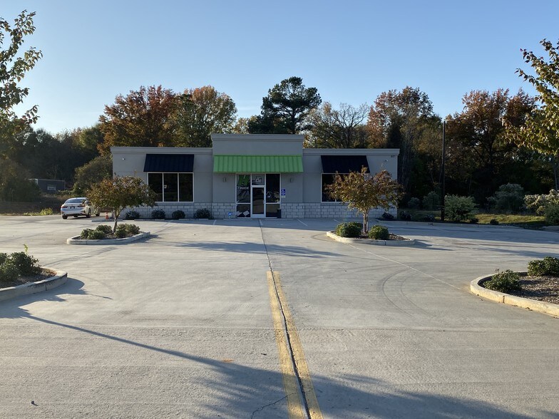 More Photos Of 837 Anderson Rd N, Rock Hill Auto Dealership For Lease