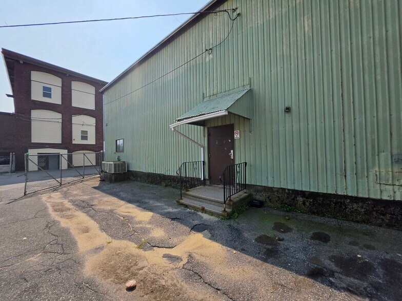 More Photos Of 160-168 Stevens St, Fall River Warehouse For Lease