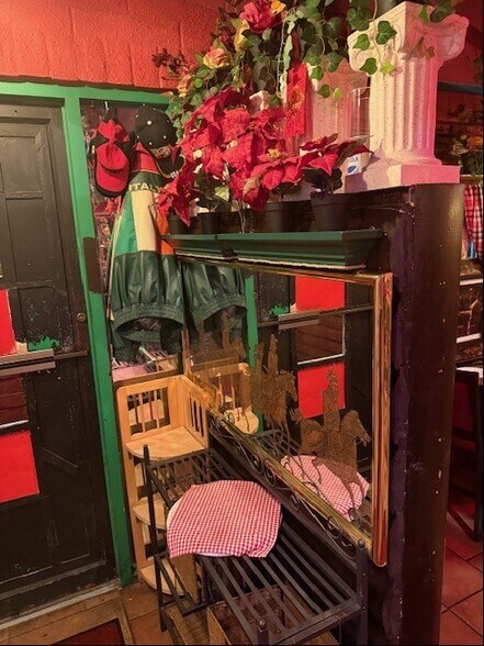 More Photos Of 8820 Lyndale Ave S, Bloomington Restaurant For Sale