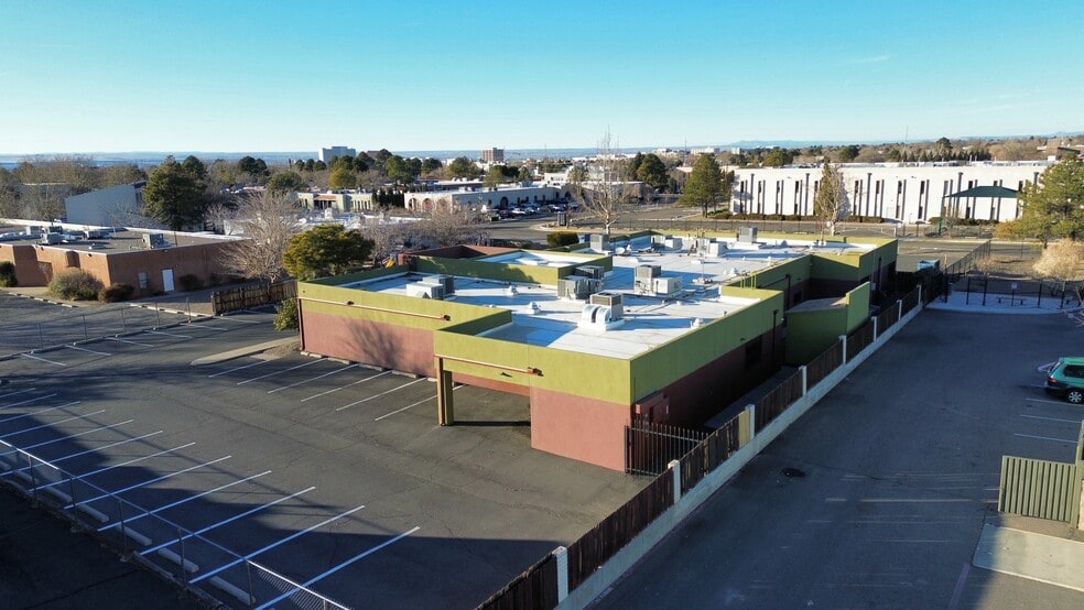 More Photos Of 8010 Mountain Rd NE, Albuquerque Medical For Lease