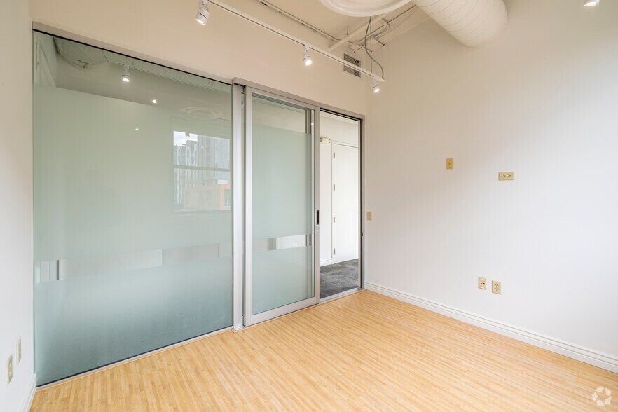 More Photos Of 21 E 6th St, Tempe Loft Creative Space For Sale