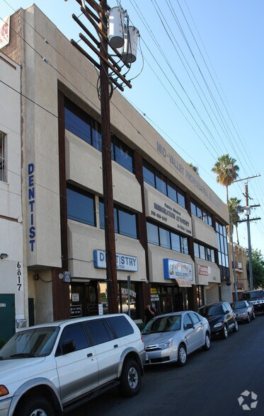 More Photos Of 6819 Sepulveda Blvd, Van Nuys Office For Lease
