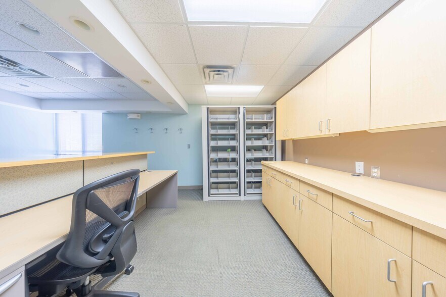 More Photos Of 43-47 Nason St, Maynard Bank For Lease