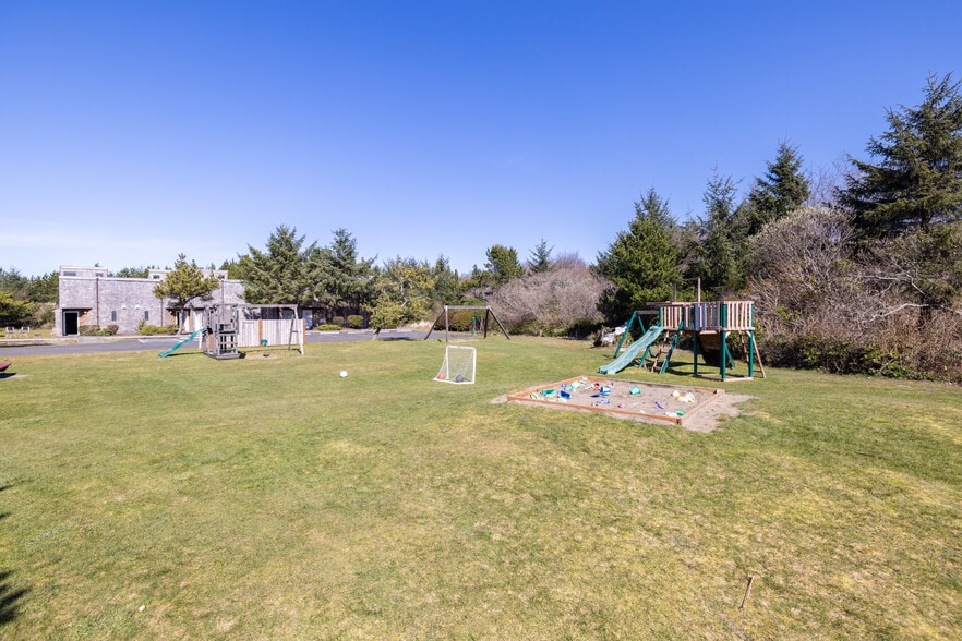 More Photos Of 11 Chabot Rd, Copalis Beach Hotel For Sale