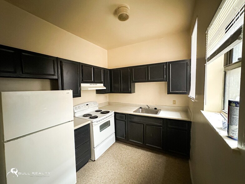 More Photos Of 620 Parkway Dr NE, Atlanta Apartments For Sale
