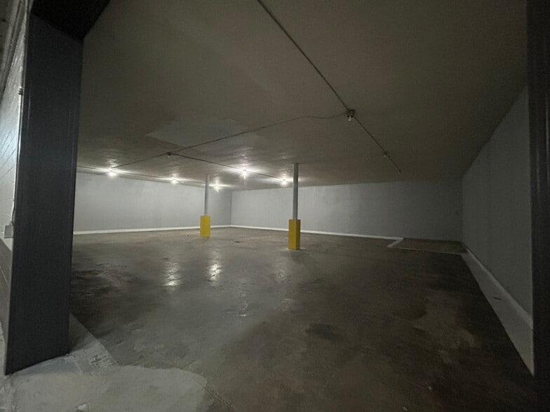 More Photos Of 4744 Singleton Station Rd, Louisville Distribution For Lease