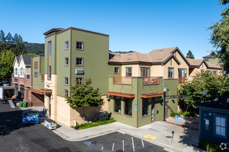 More Photos Of 200 Railroad Ave, Danville General Retail For Lease