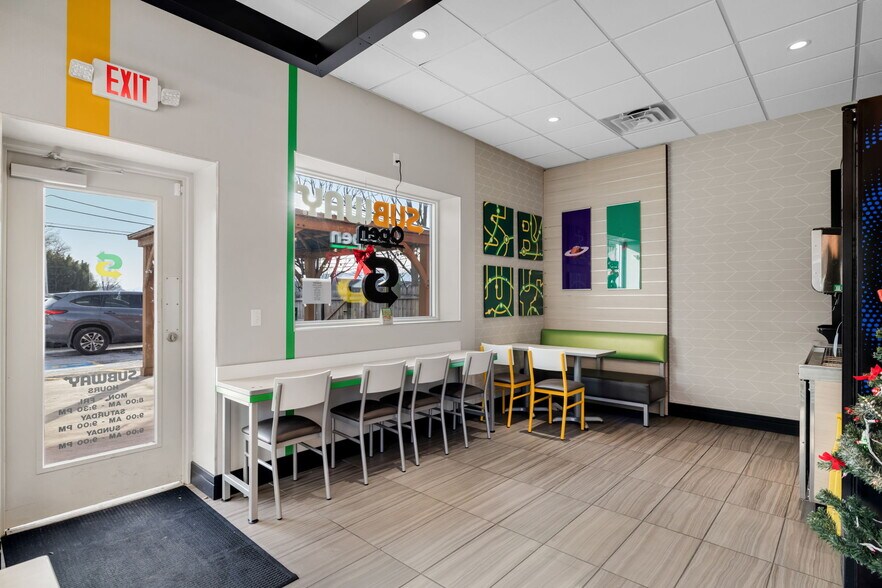 More Photos Of 99 Ohio River Blvd, Leetsdale Fast Food For Sale