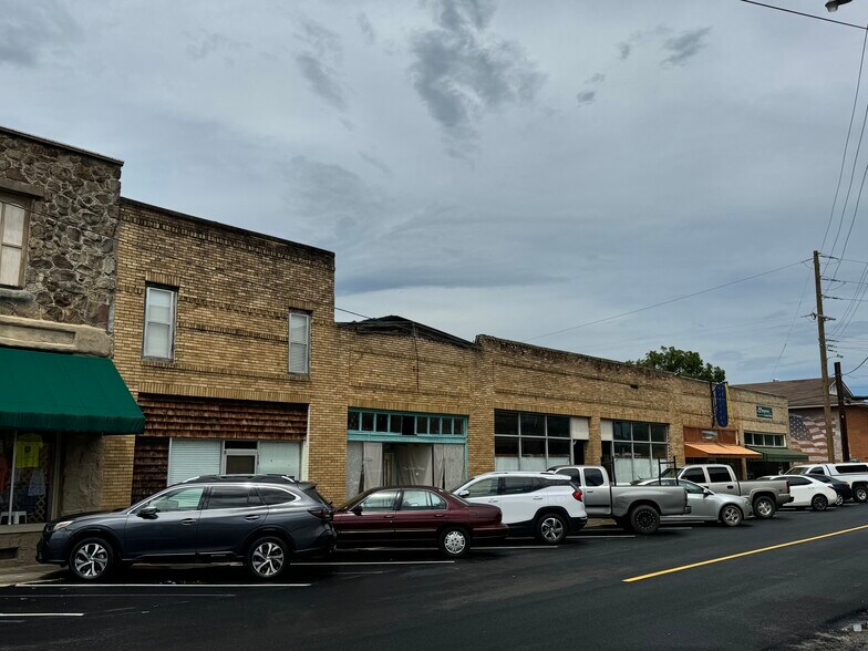 More Photos Of 140 N West St, Mount Ida Storefront Retail Office For Sale