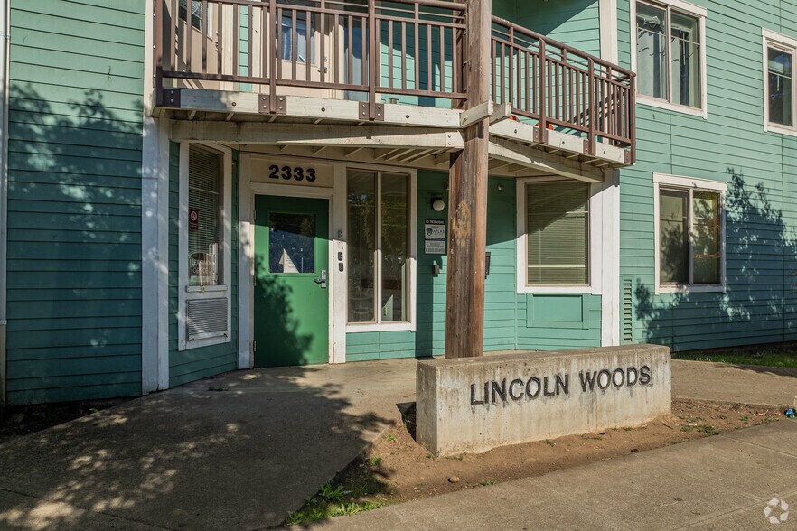 More Photos Of 2333 SE 130th Ave, Portland Apartments For Sale
